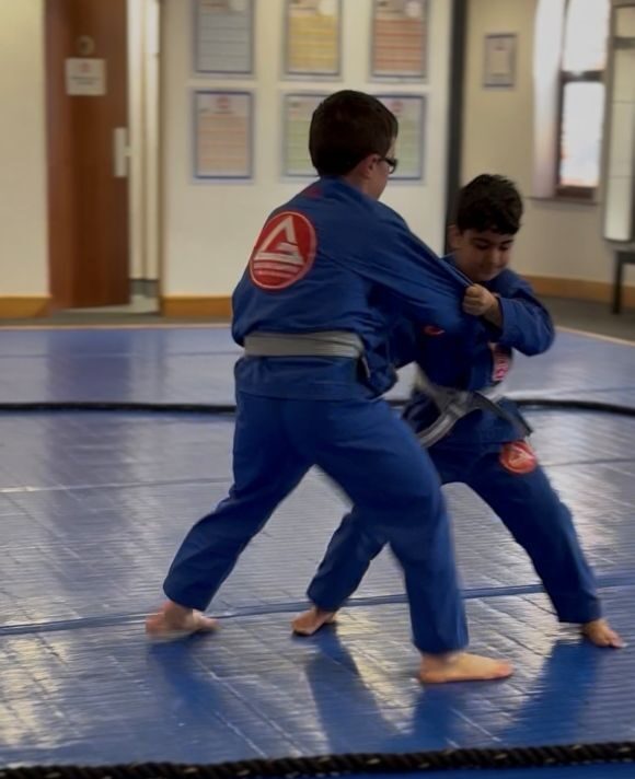 kids jiu jitsu Nottingham stand up control training